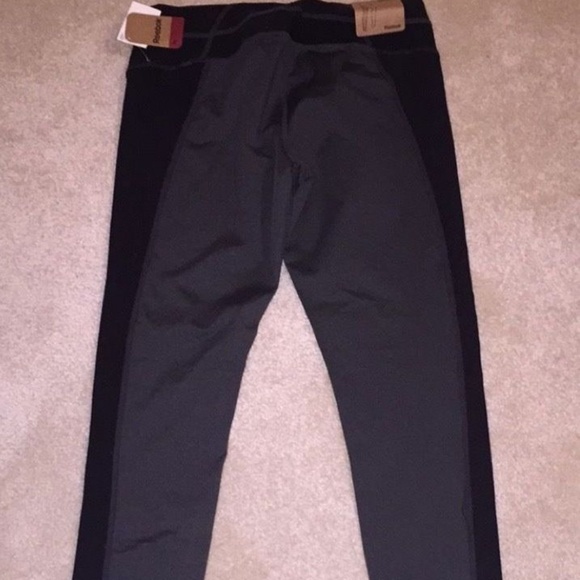 Reebok Skinny Sport Capri, Black & Gray, Size M - Picture 1 of 2